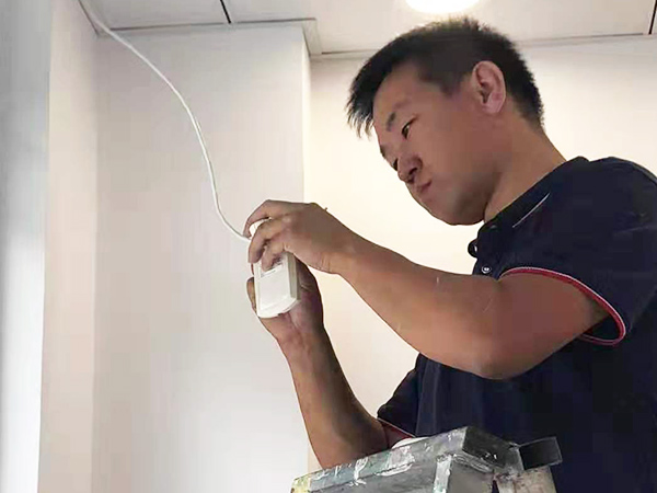 為什么選擇陜西鑫安安防聯(lián)網(wǎng)報警服務(wù)？看這里，多少人感動了