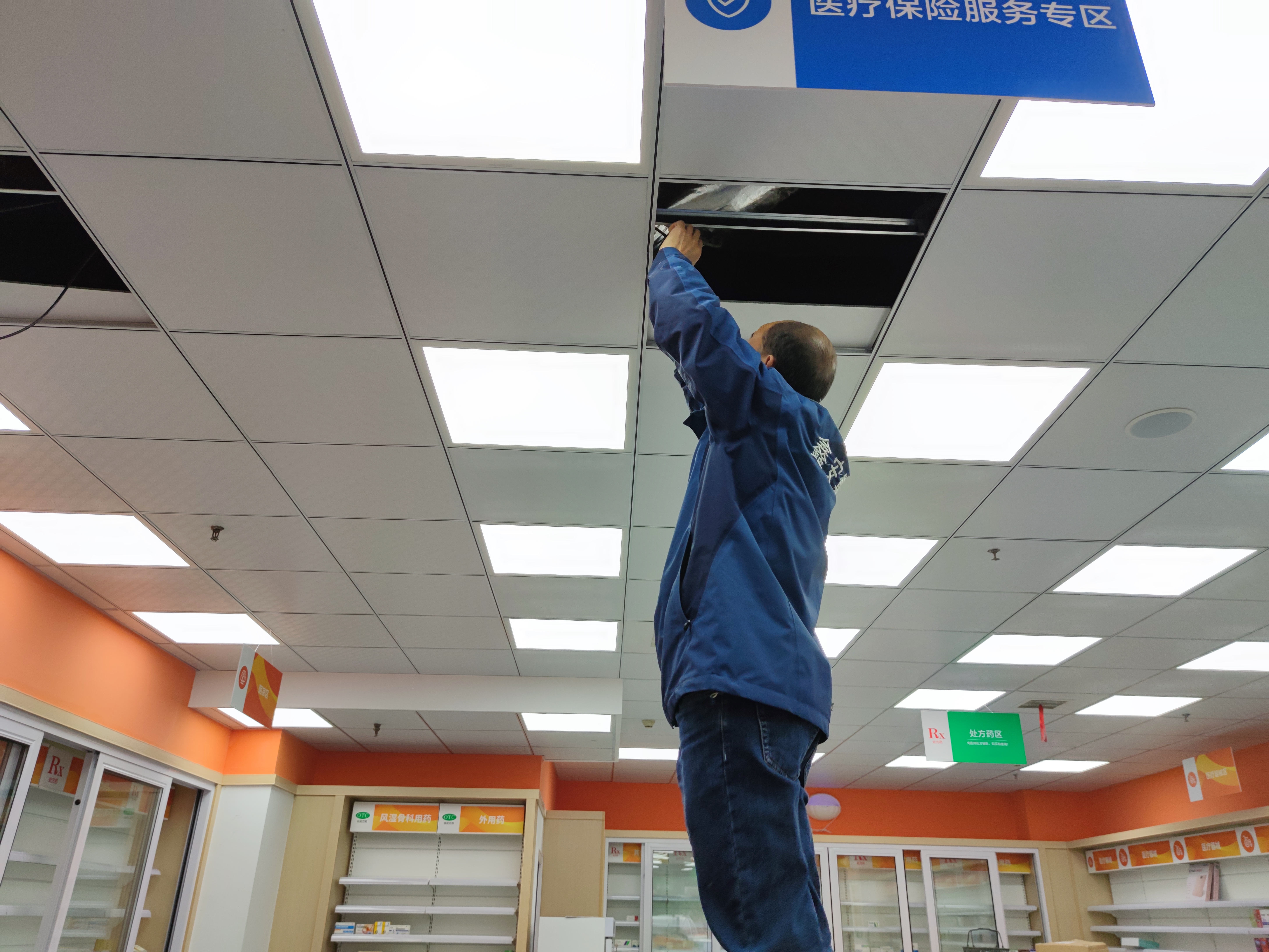 什么是AI智能視頻監(jiān)控系統(tǒng)？它的功能又有那些？